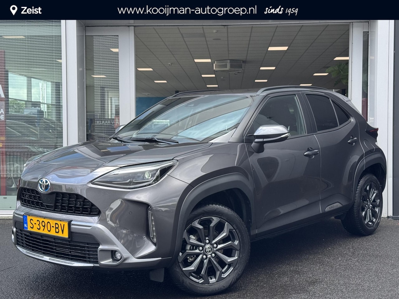 Toyota Yaris Cross - 1.5 Hybrid Explore Parkeersensoren V+A | verwarmde stoelen | 17 inch | Keyless entry | Cli - AutoWereld.nl