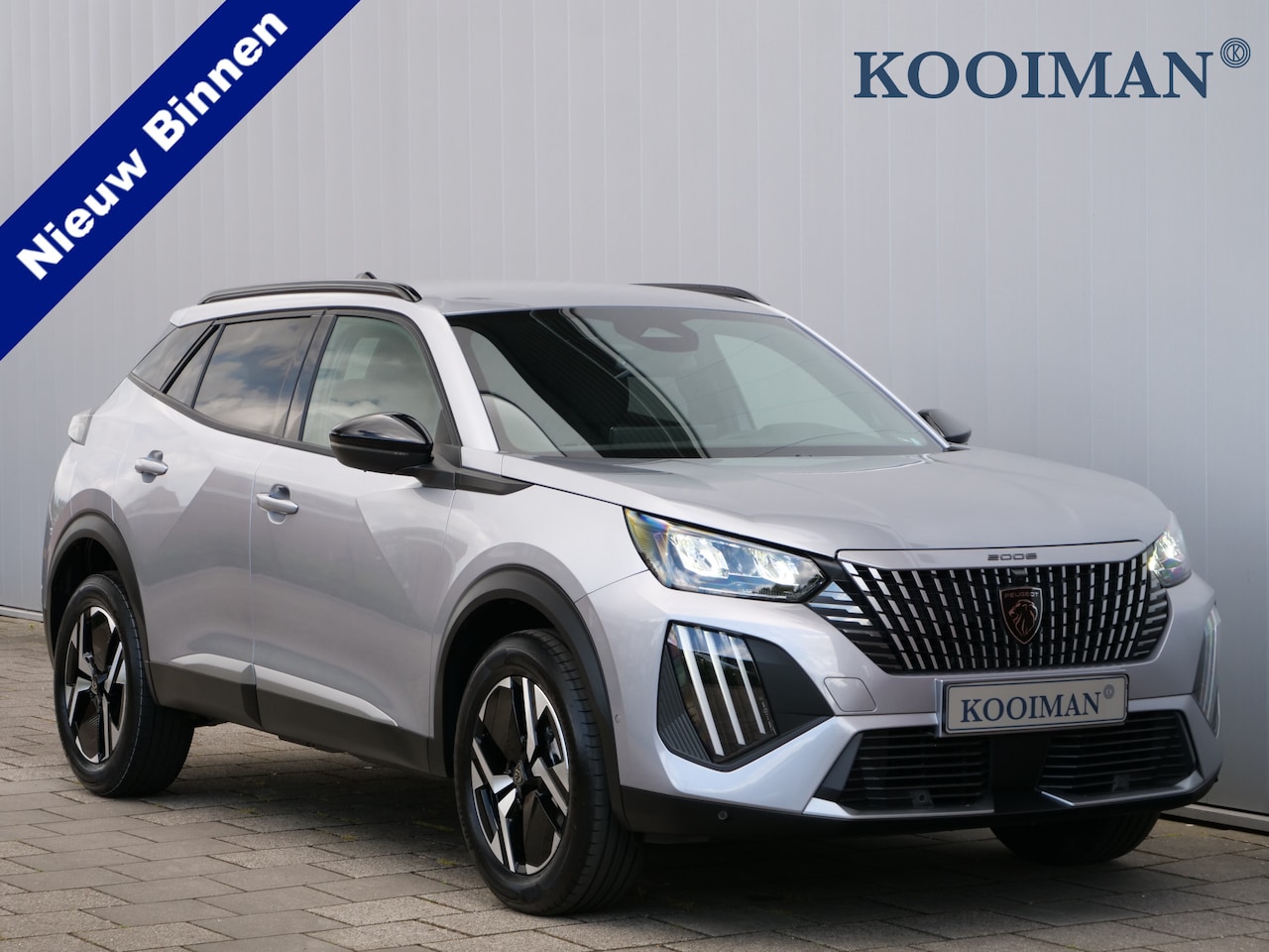 Peugeot 2008 - 1.2 Hybrid 145 Pk Allure Automaat Navi / DAB / Apple Carplay / Camera - AutoWereld.nl