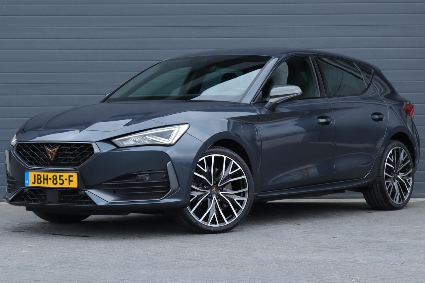 CUPRA Leon - 1.4 e-Hybrid VZ Carplay / pdc - AutoWereld.nl