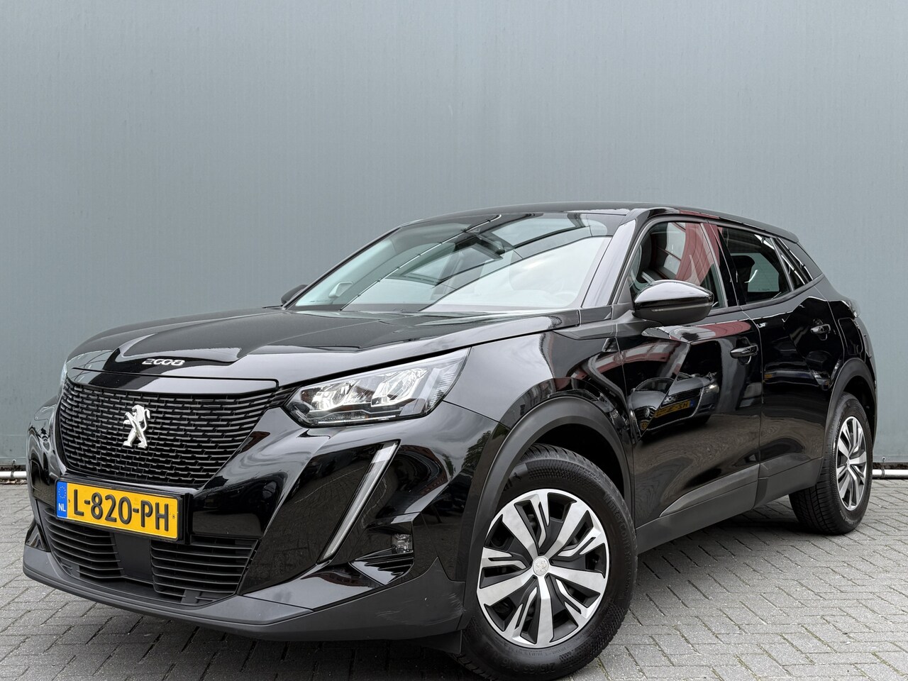 Peugeot 2008 - BWJ 2021 1.2 PureTech 101 PK Blue Lease Active TREKHAAK | FULL LED | DAB | CARPLAY + ANDRO - AutoWereld.nl
