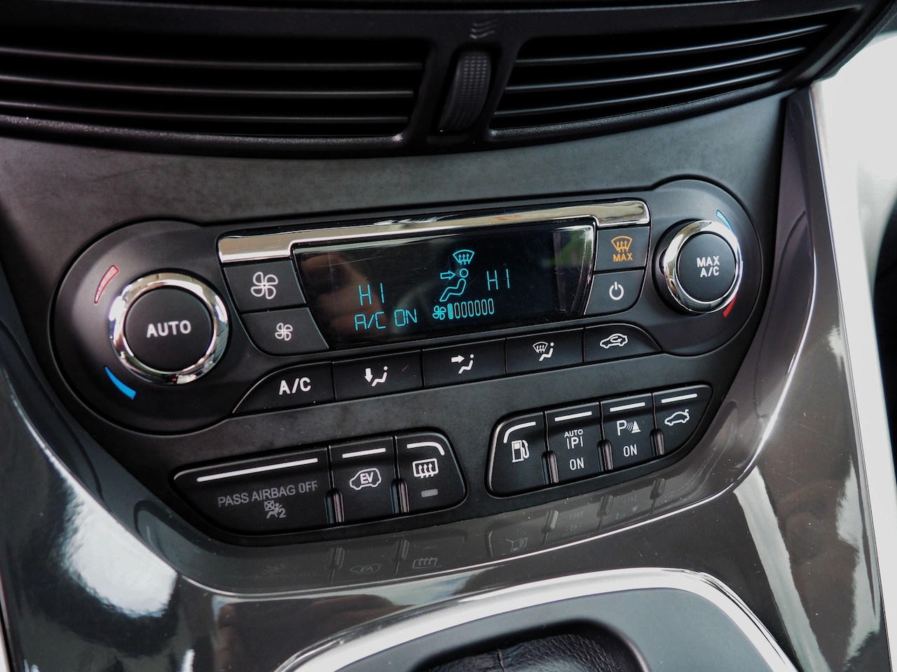 Ford C-Max - 2.0 Plug-in Hybrid Titanium Plus LUXE! PANO LEER