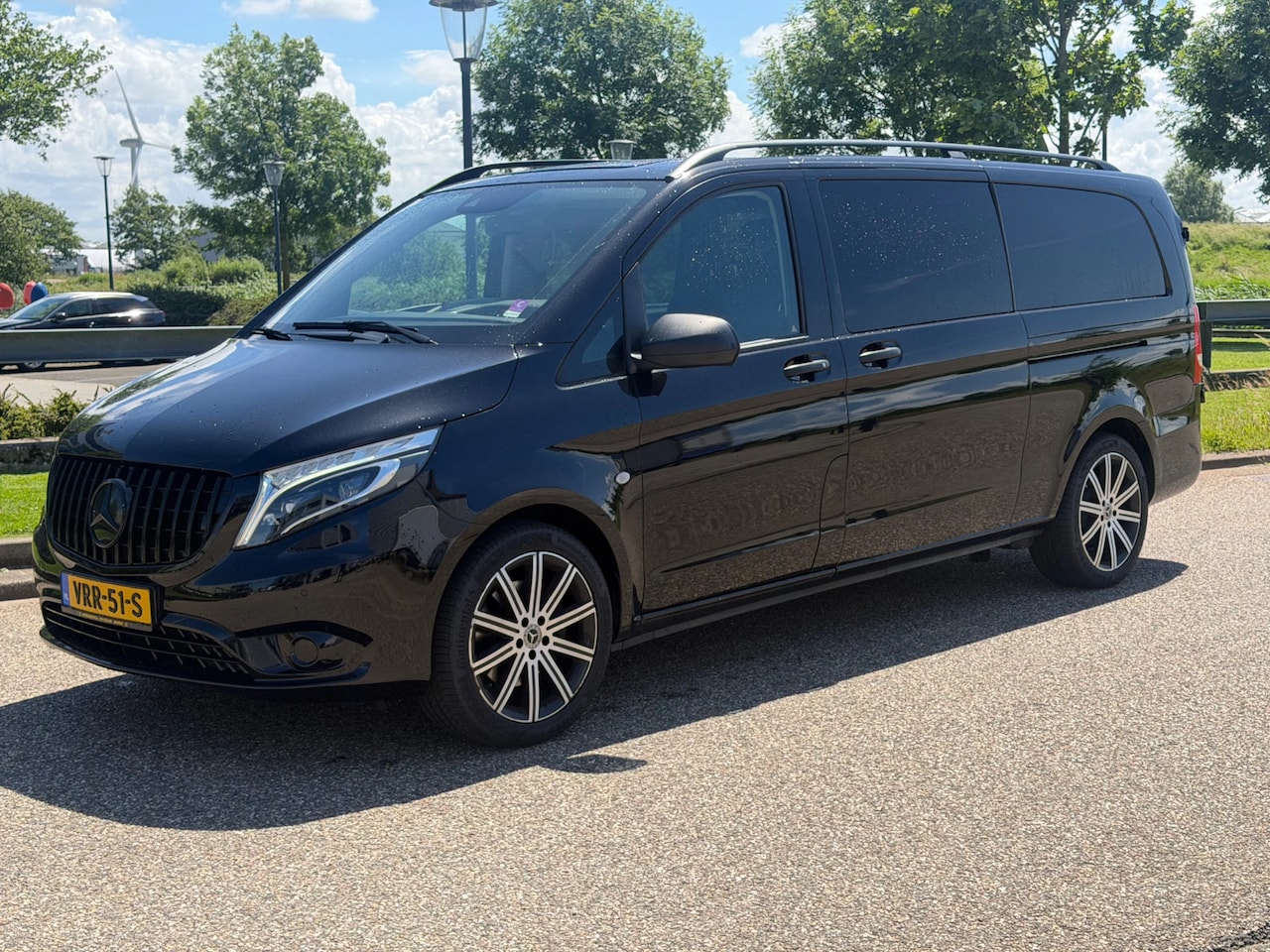 Mercedes-Benz Vito Tourer - 124CDI Dubbelcabine Dubbelschuifdeur Automaat Airco Navi Cruisecontrol Leder 240PK - AutoWereld.nl