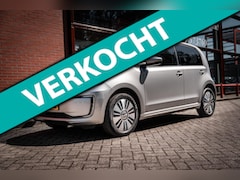 Volkswagen e-Up! - 16Kwh |Snellaadaansluiting | Cruise control | Parkeer hulp | Camera | Stoelverwarming | Cl