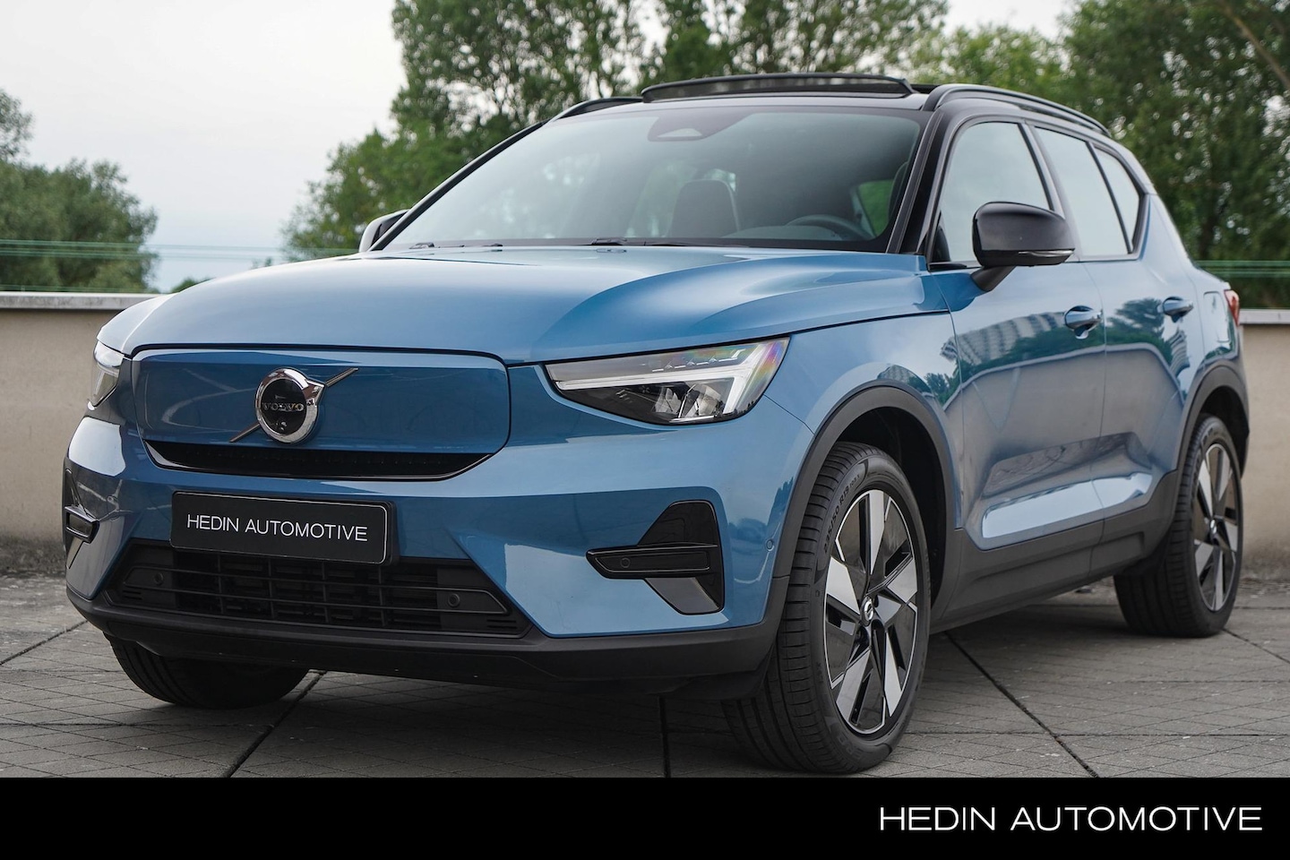 Volvo EX40 - Single Motor Extended Range Ultra 82 kWh Panorama Dak | Harman/Kardon | 360 Graden Parkeer - AutoWereld.nl