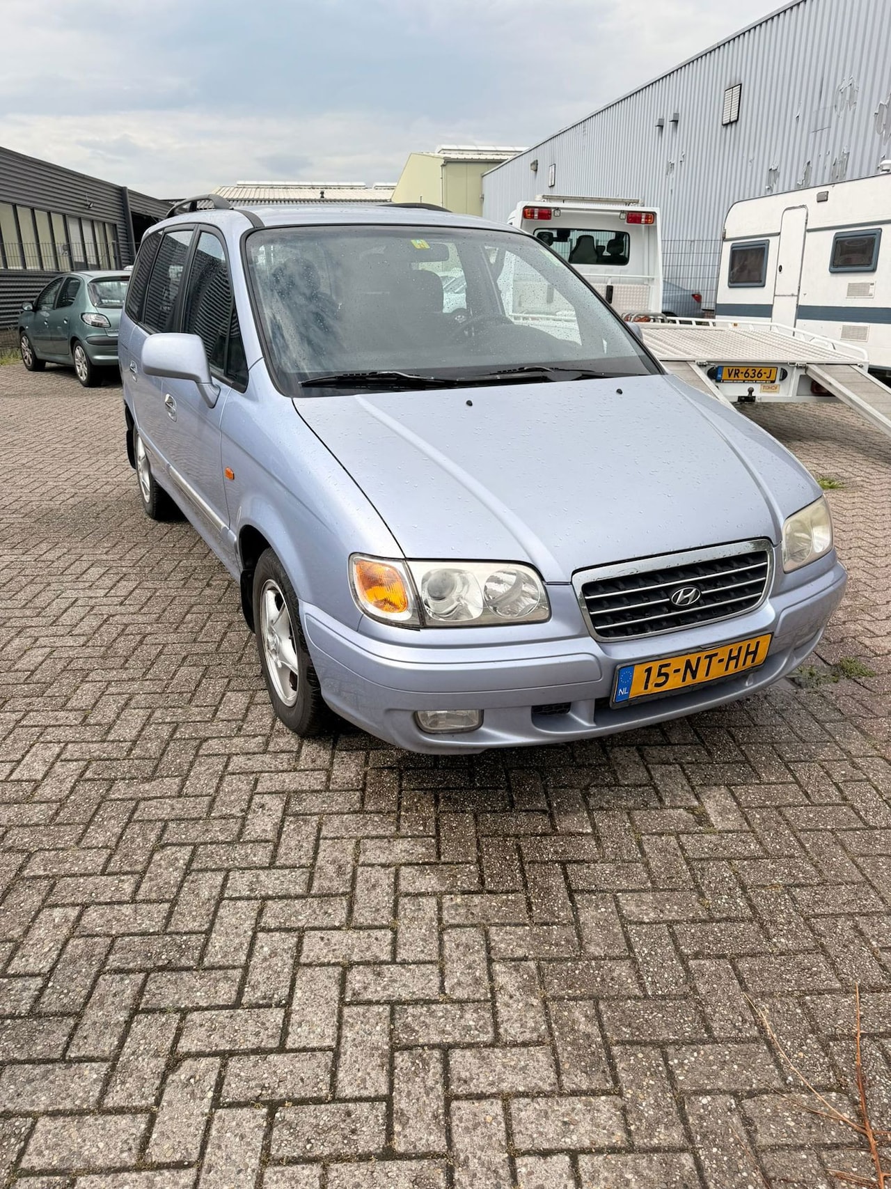 Hyundai Trajet - 2.0i-16V Club Edition 2.0i-16V Club Edition - AutoWereld.nl