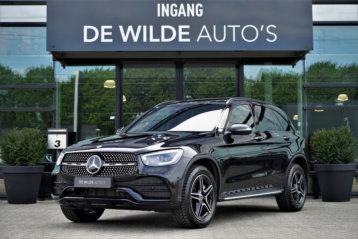 Mercedes-Benz GLC-klasse - 300e 4matic AMG Pano Trekhaak Burmester Memory Distronic Multibeam 360-camera Keyless - AutoWereld.nl
