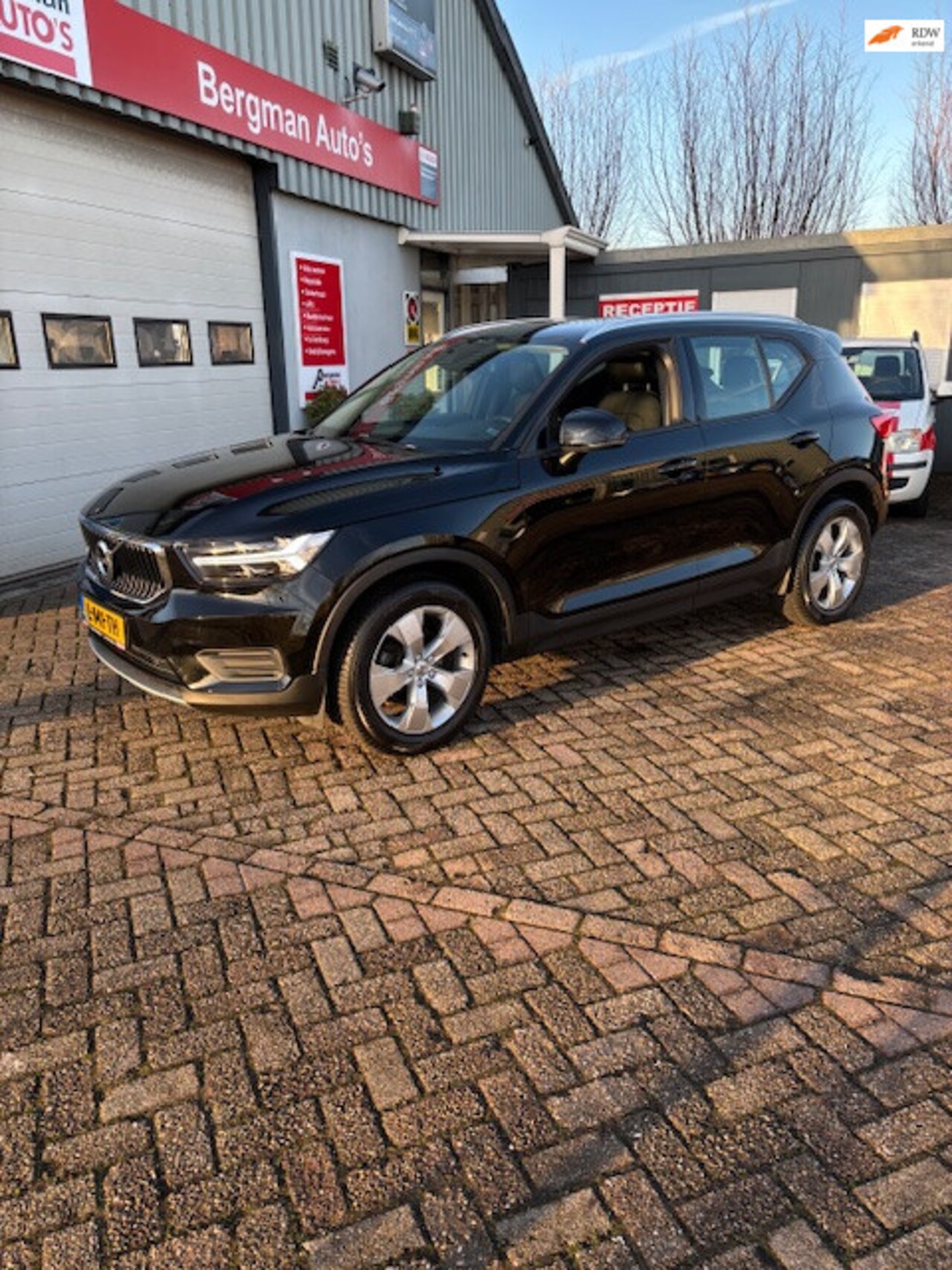 Volvo XC40 - 1.5 T3 Momentum 1.5 T3 Momentum - AutoWereld.nl