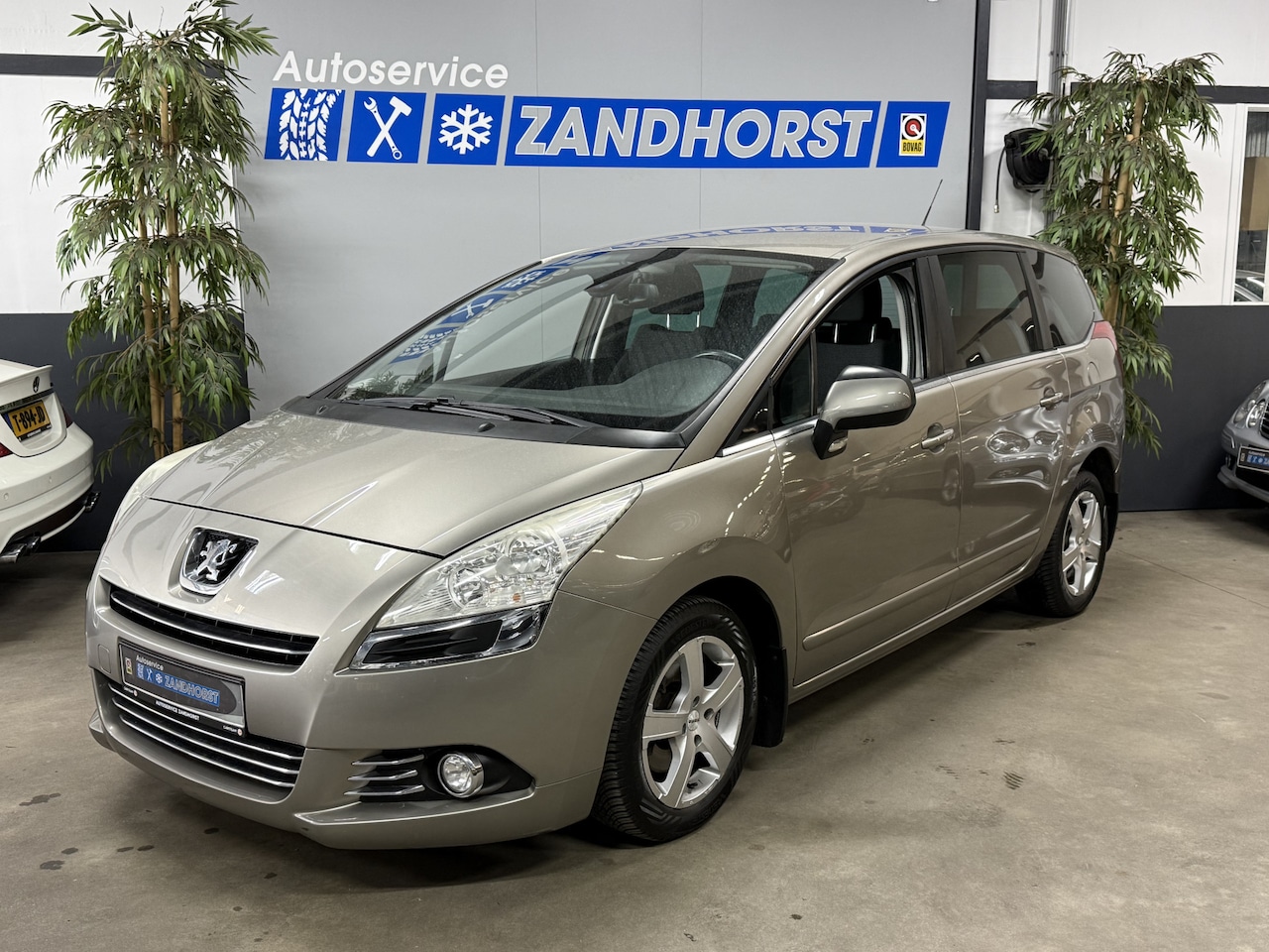 Peugeot 5008 - 1.6 THP ST 5p. // Autom // Cruise // LM Velgen - AutoWereld.nl