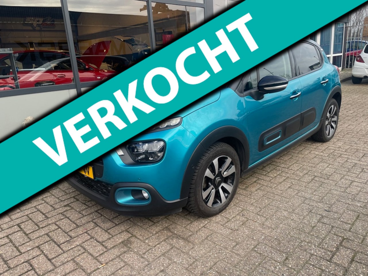 Citroën C3 - 1.2 PureTech Shine Automaat slechts 39065 KM ! stoelverwarming ! - AutoWereld.nl
