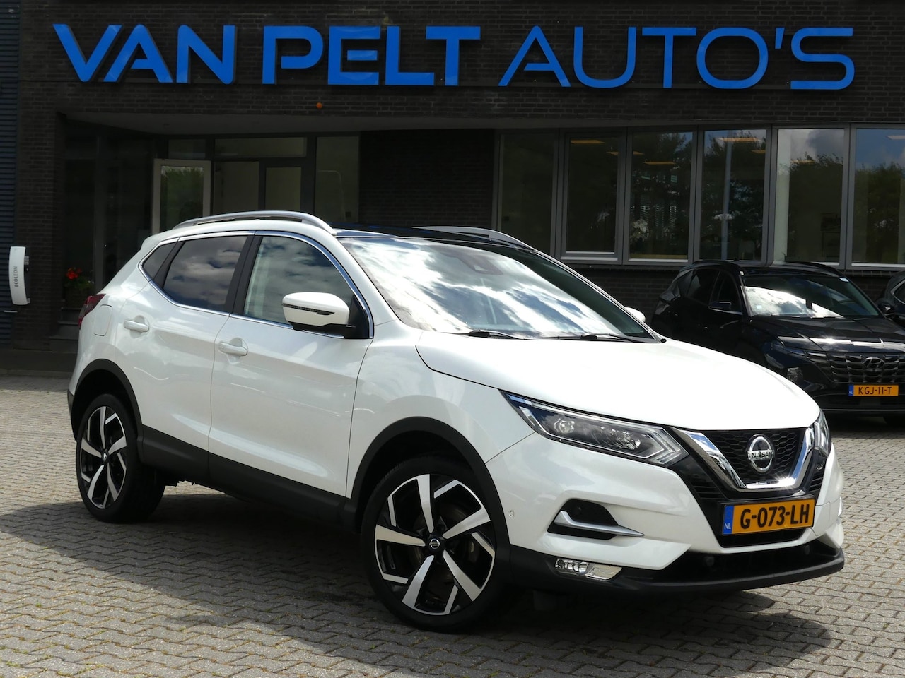 Nissan Qashqai - 1.3 DIG-T 160PK Automaat Tekna ** PANO ** - AutoWereld.nl
