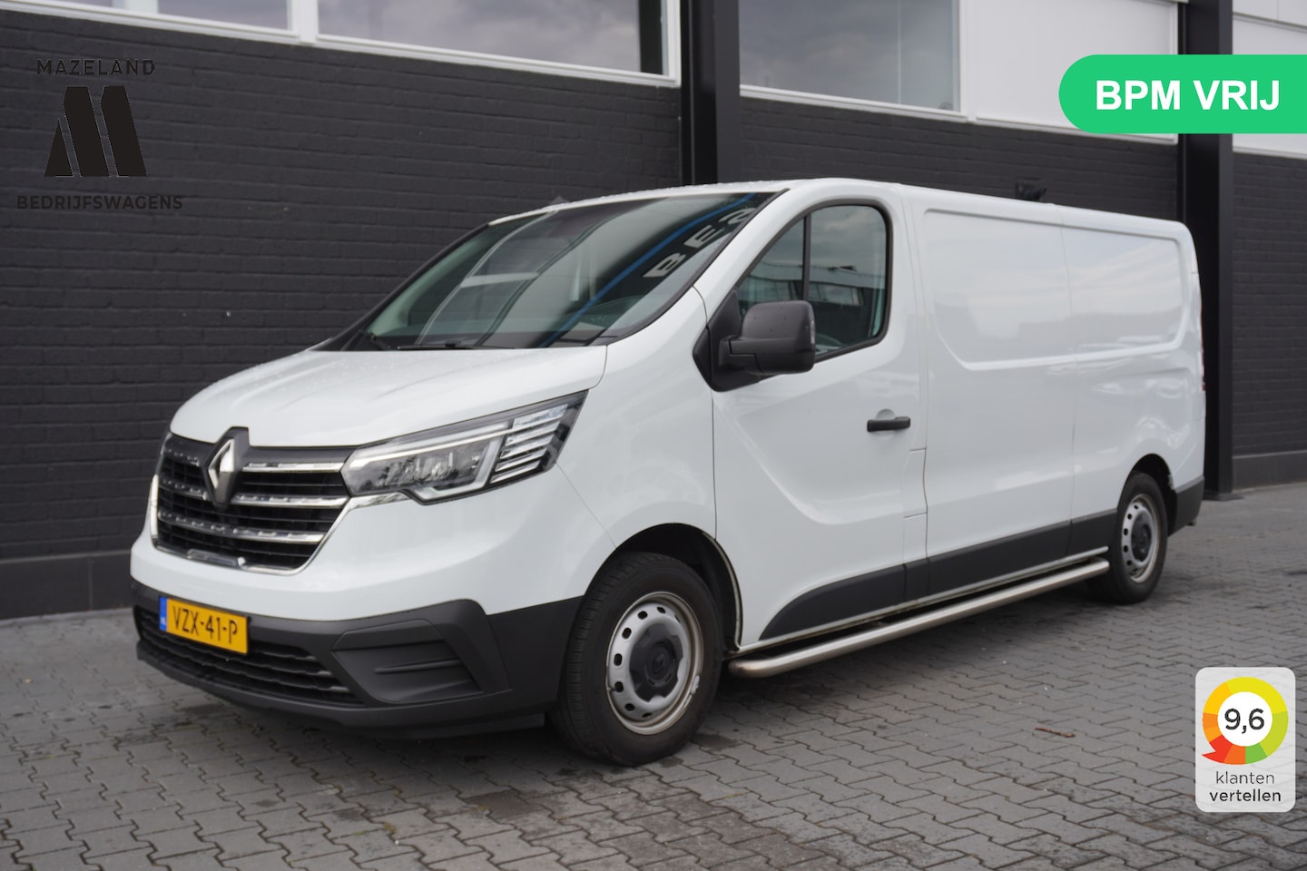 Renault Trafic - 2.0 dCi 130PK L2 EURO 6 - Airco - Navi - Cruise - € 15.900,- Excl. - AutoWereld.nl