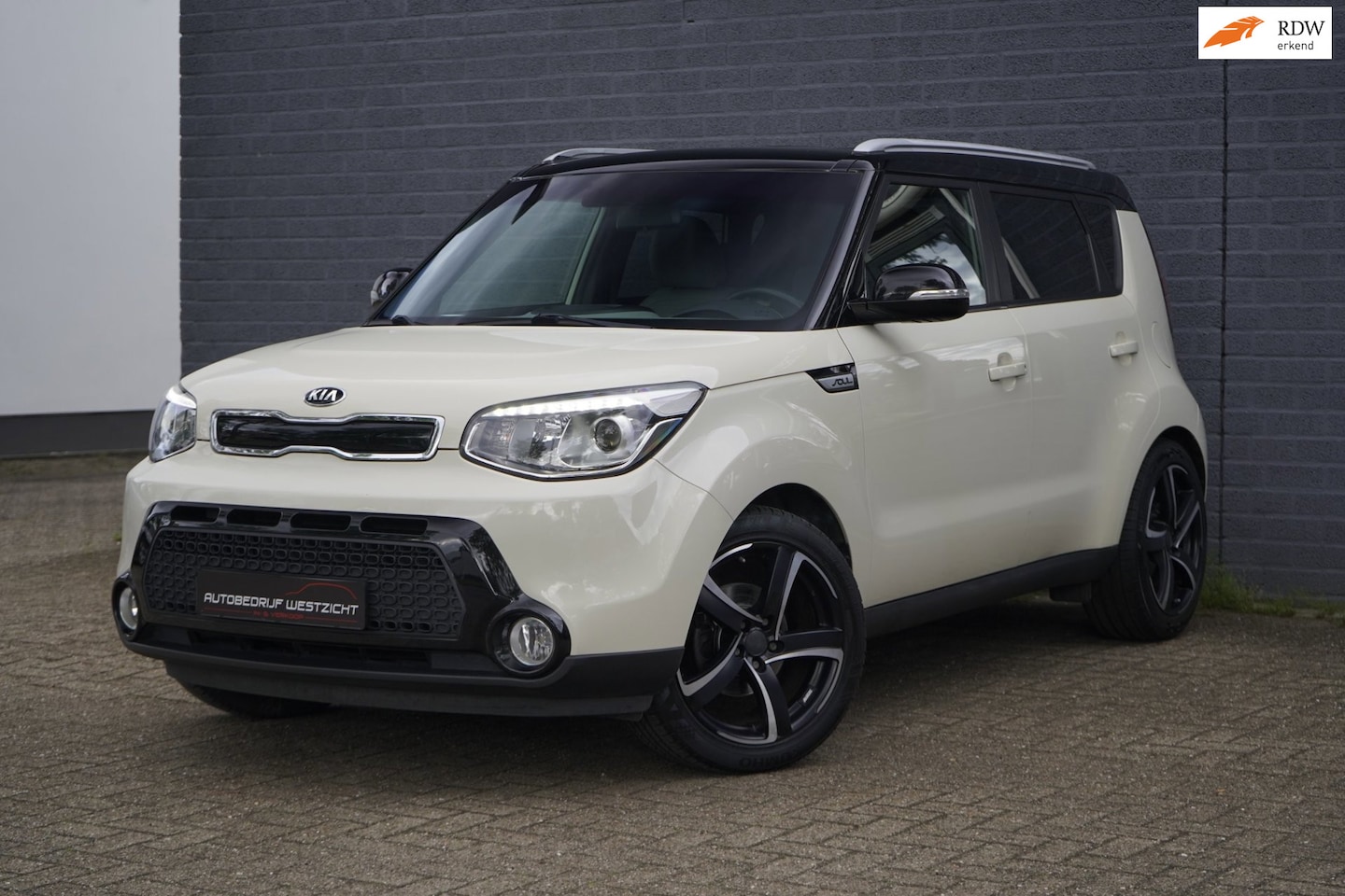 Kia Soul - 1.6 GDI Dream Team, Navigatie, 1ste eigenaar! NAP - AutoWereld.nl