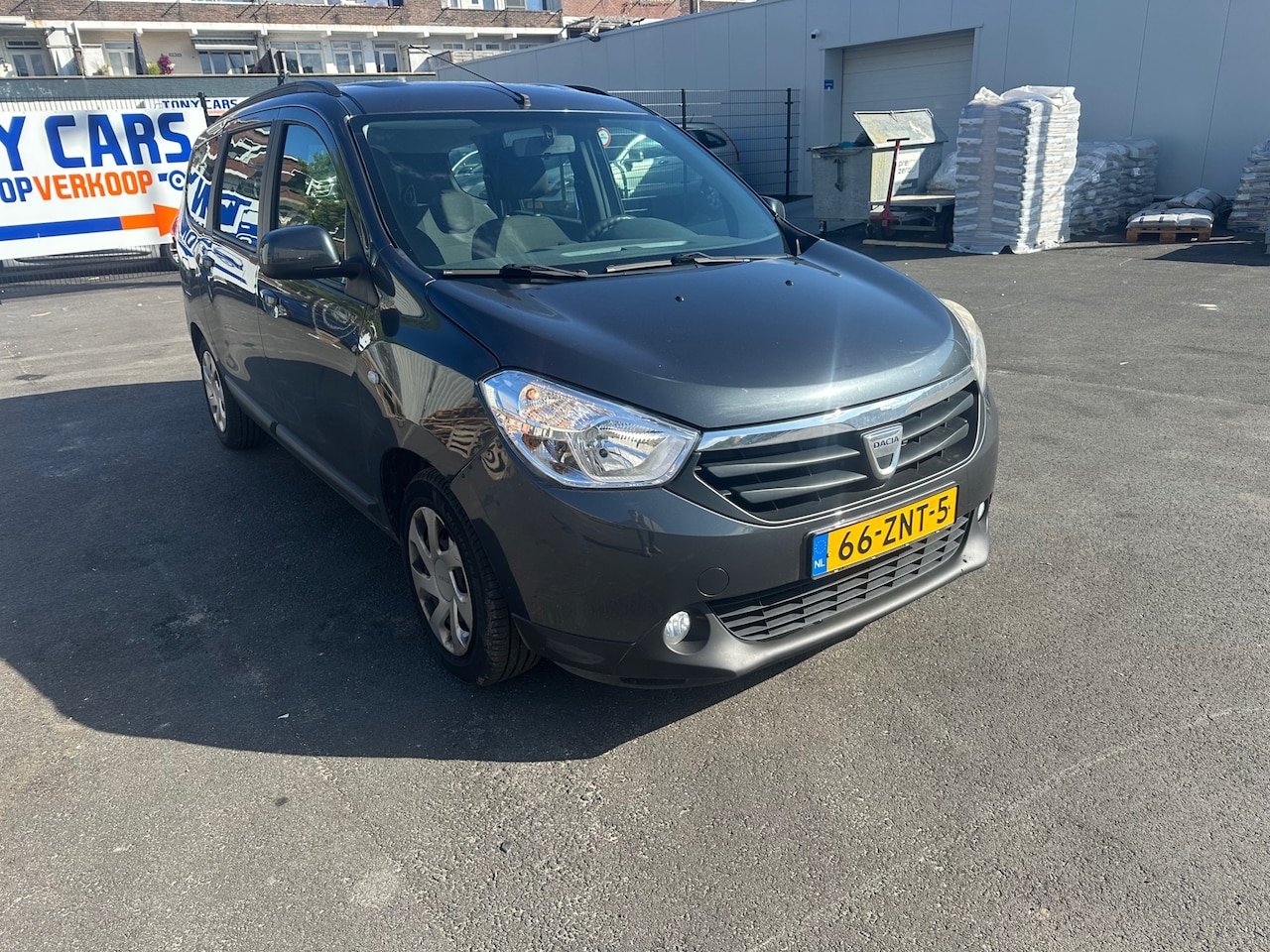 Dacia Lodgy - 1.2 Tce Lauréate 5p. 1.2 TCe Lauréate 5p. - AutoWereld.nl