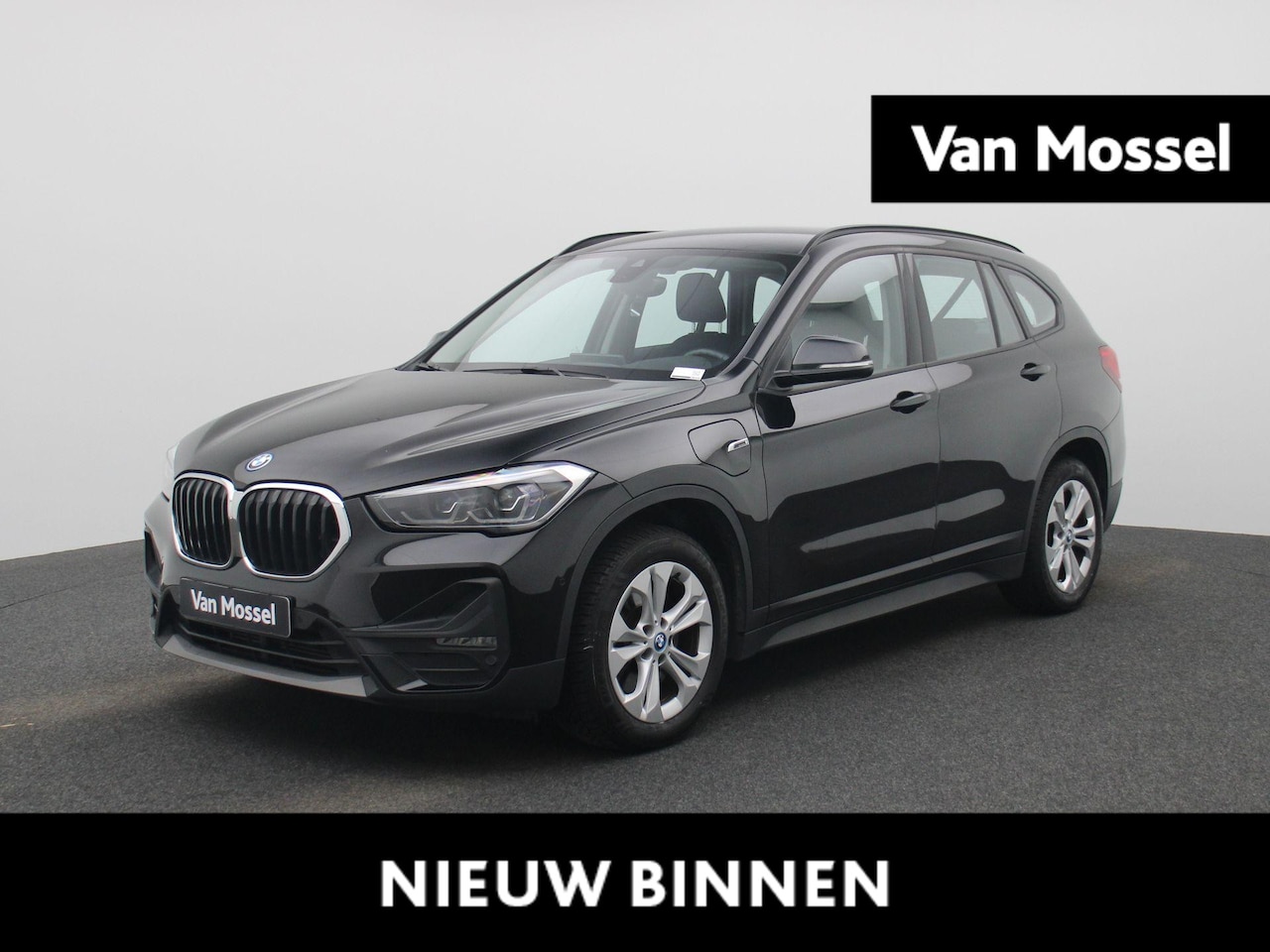 BMW X1 - xDrive25e (162 kW) | ACC | Head-up Display | Keyless | Achteruitrijcamera | DAB | - AutoWereld.nl