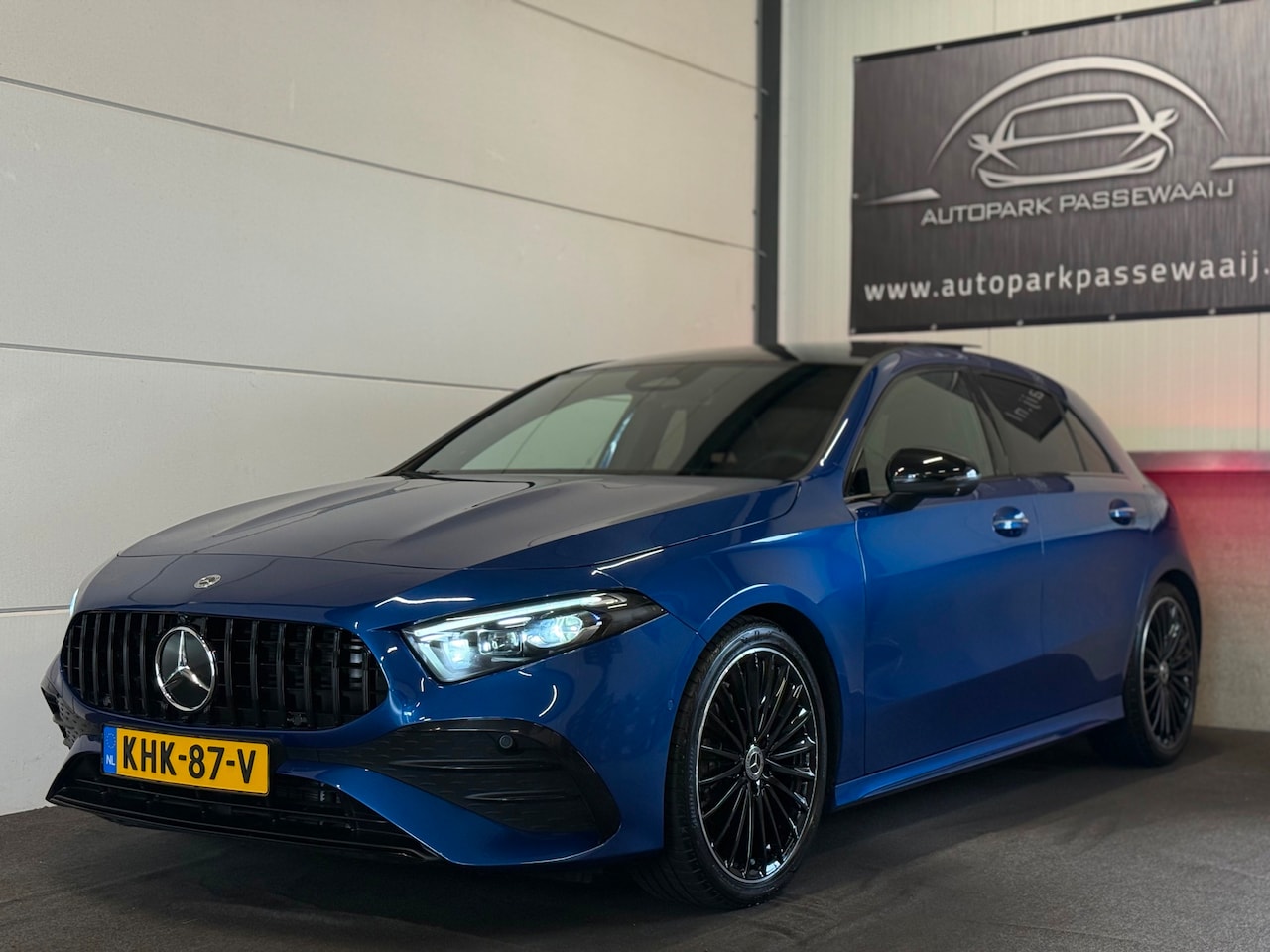 Mercedes-Benz A-klasse - A200 AMG Star Edition Pano, ACC, HUD, Elek Stoelen, 360° Camera, Sfeerverlichting, Multibe - AutoWereld.nl