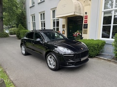 Porsche Macan - 2.0, Pano, CarPlay