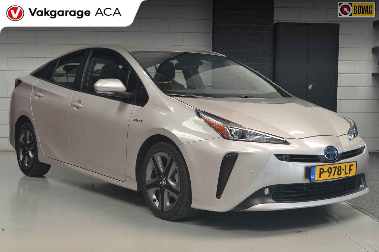 Toyota Prius - 1.8 Dynamic // NAVI // CAMERA // ADAPTIVE CRUISE // KEYLESS // HEAD-UP // - AutoWereld.nl