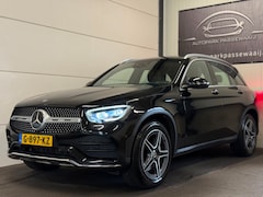 Mercedes-Benz GLC-klasse - 200 AMG Pano, ACC, Trekhaak, HUD, Lederen Interieur, Elek Stoelen, LED, Keyless, Burmester