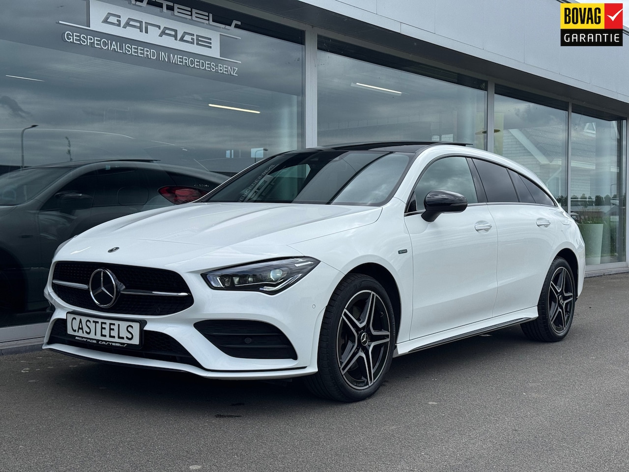 Mercedes-Benz CLA-klasse Shooting Brake - 250 e Business Solution AMG Night-pakket automaat , Panorama schuifdak , Distronic plus , - AutoWereld.nl