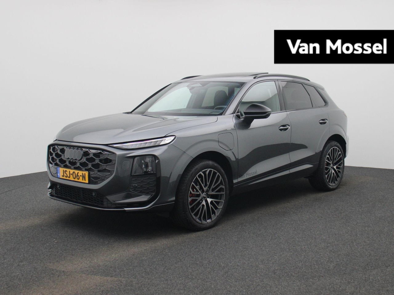 Audi Q3 - 1.5 200kW e-hybrid S edition l Demo l Adaptive cruise control l Airco l Navigatie l Stoele - AutoWereld.nl