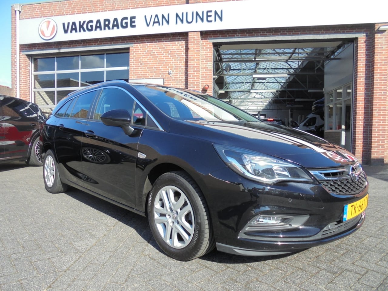 Opel Astra Sports Tourer - 1.0 Online Ed.||ECC||PDC||Rijklaar|| - AutoWereld.nl
