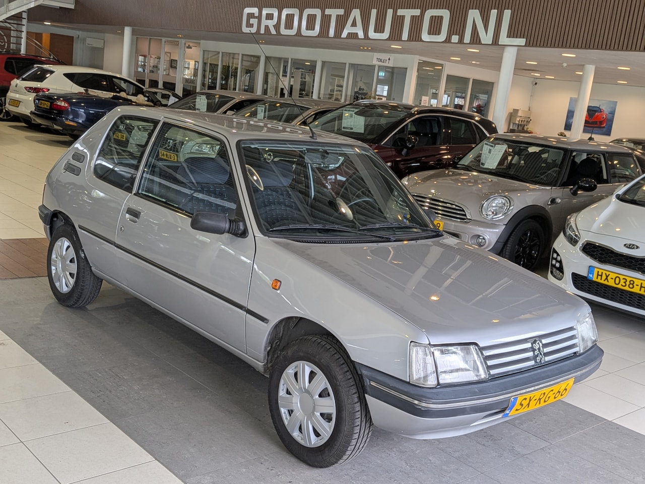 Peugeot 205 - 1.4 Génération NAP, 1e Eigenaar - AutoWereld.nl