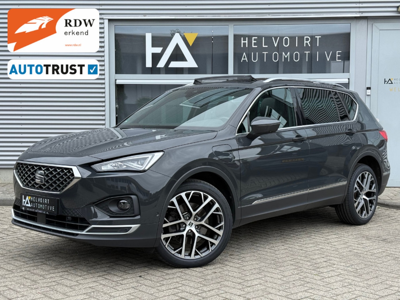 SEAT Tarraco - 1.4 TSI e-Hyb. Xcellence | PANO| TREKHAAK | 97% SOH - AutoWereld.nl