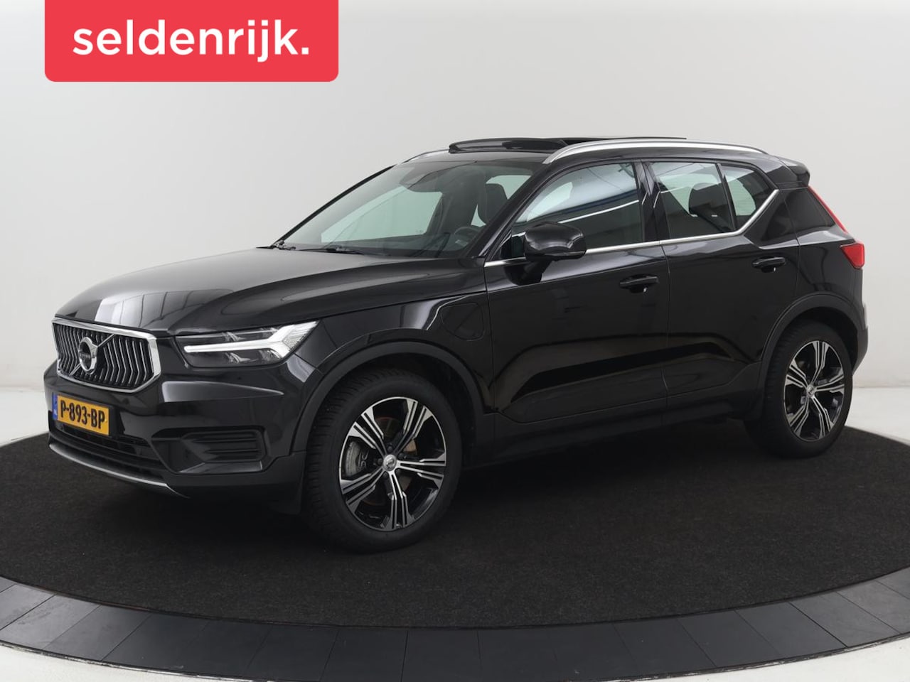Volvo XC40 - 1.5 T5 Recharge Inscription | SOH 89,7% | Panoramadak | Leder | 360 Camera | Trekhaak | St - AutoWereld.nl