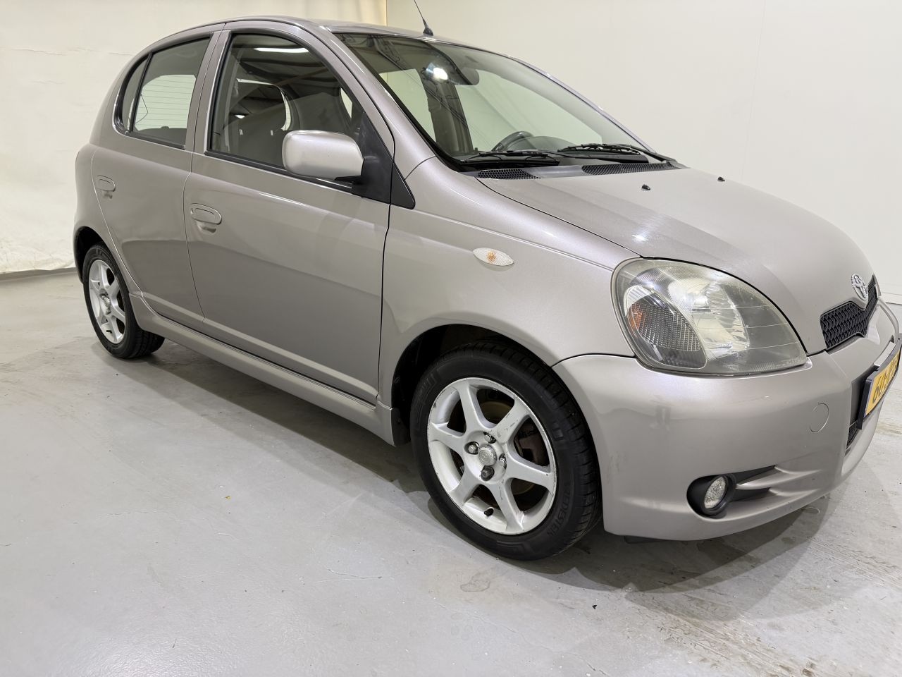Toyota Yaris - HB 1.5 VVT-i T Sport - AutoWereld.nl