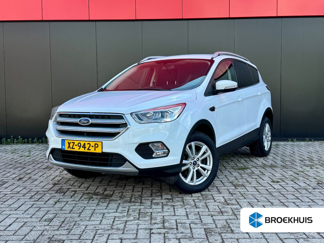 Ford Kuga - 1.5 EcoBoost Trend Ultimate | Airco (automatisch) | Cruise control | Navigatiesysteem full - AutoWereld.nl