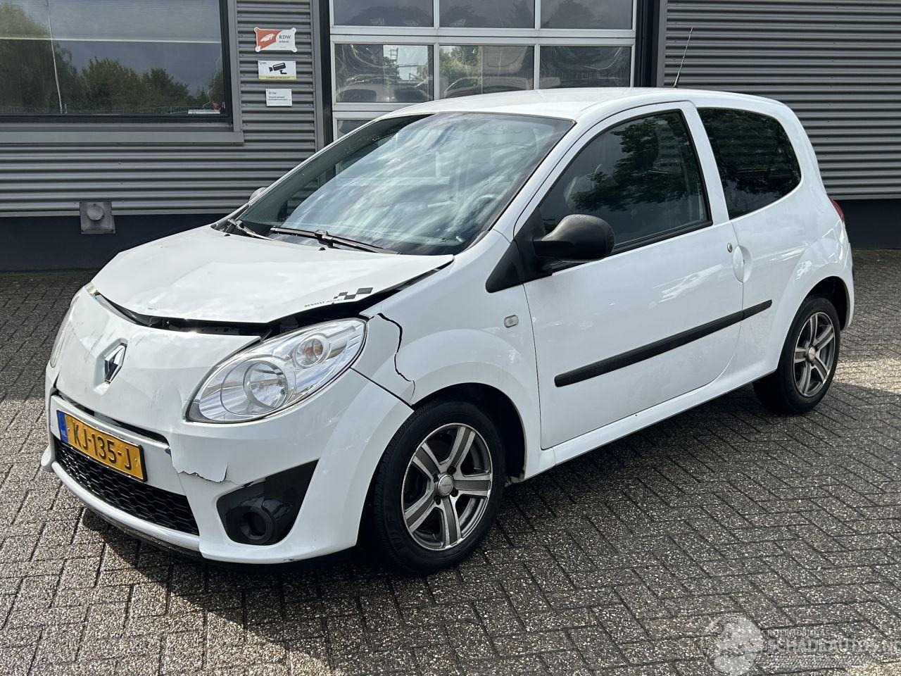 Renault Twingo - 1.2 Authentigue - AutoWereld.nl