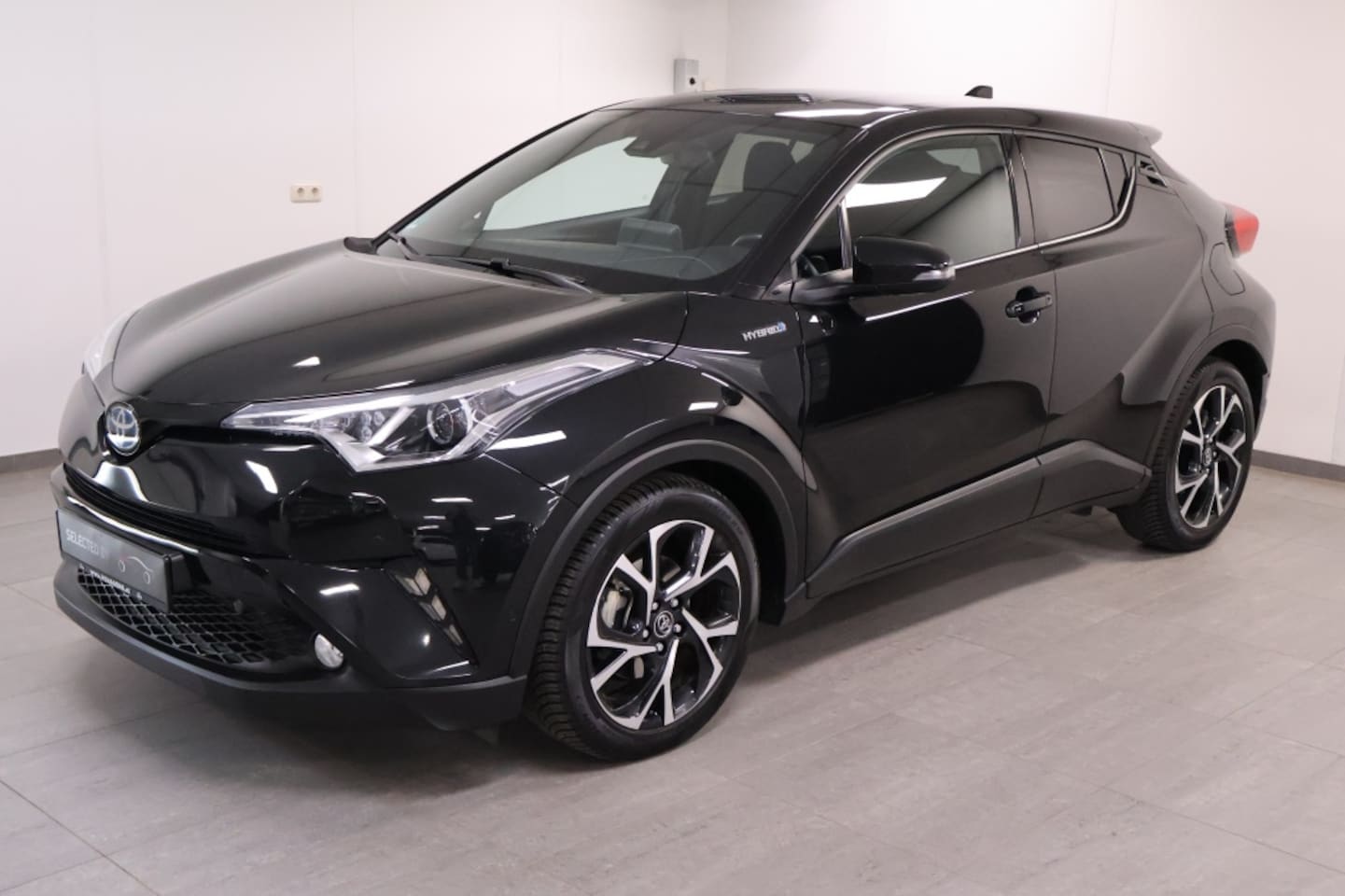 Toyota C-HR - 1.8 Hybride Style Ultimate | Trekhaak! - AutoWereld.nl