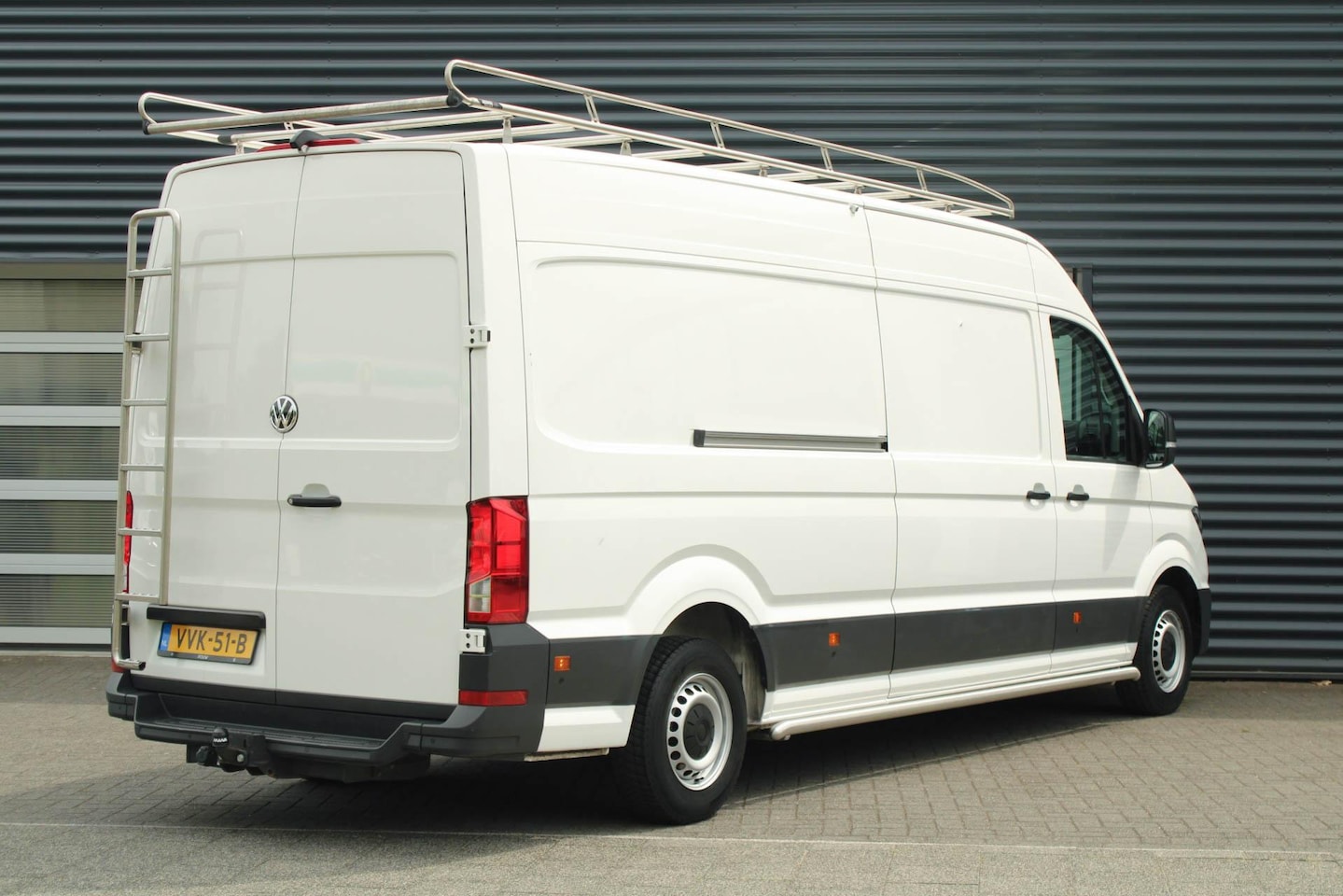 Volkswagen Crafter - 35 2.0 TDI 140pk L4H3 Highline EURO 6 | Achteruitrijcamera | Cruise Control | Imperiaal | - AutoWereld.nl