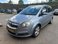 Opel Zafira - 1.8 Cosmo
