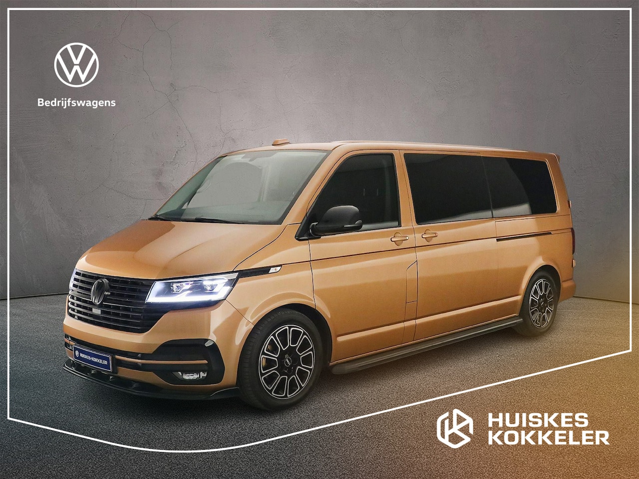 Volkswagen Transporter - T6.1 2.0 TDI 150pk DSG L2 Bulli Dubbele Cabine | Leder | 2x Schuifdeur | Adaptieve Cruise - AutoWereld.nl