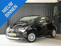 Toyota Aygo - 1.0 VVT-i x-play | 1 Eigenaar | Camera | Apple Carplay/Android Auto | Airco | Hill Hold Fu