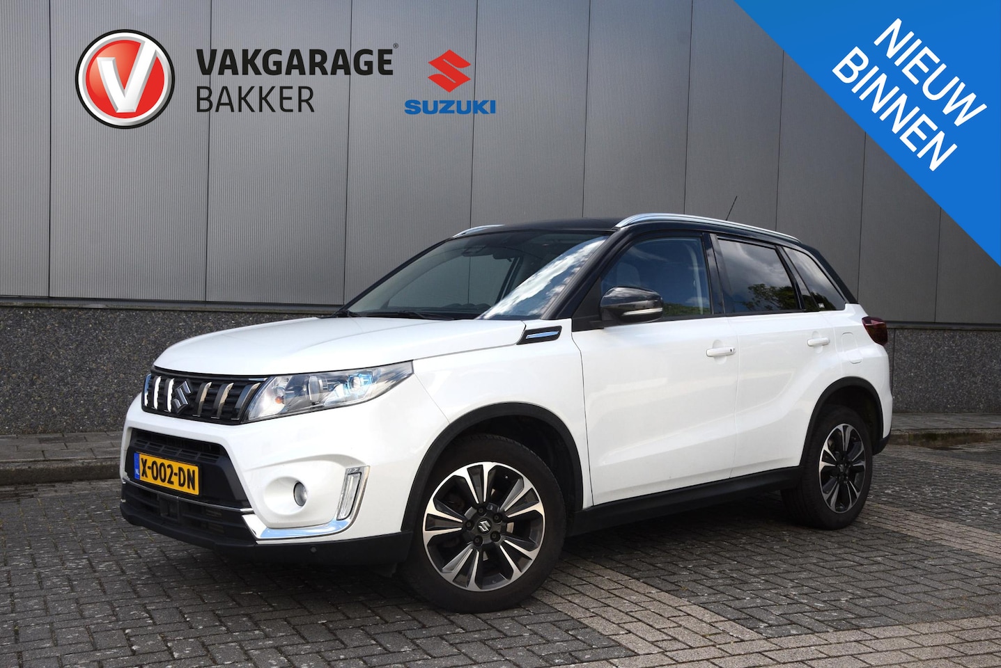 Suzuki Vitara - 1.4 Boosterjet AllGrip Stijl | Navigatie | elektrisch glazen panorama-dak | lederen/alcant - AutoWereld.nl