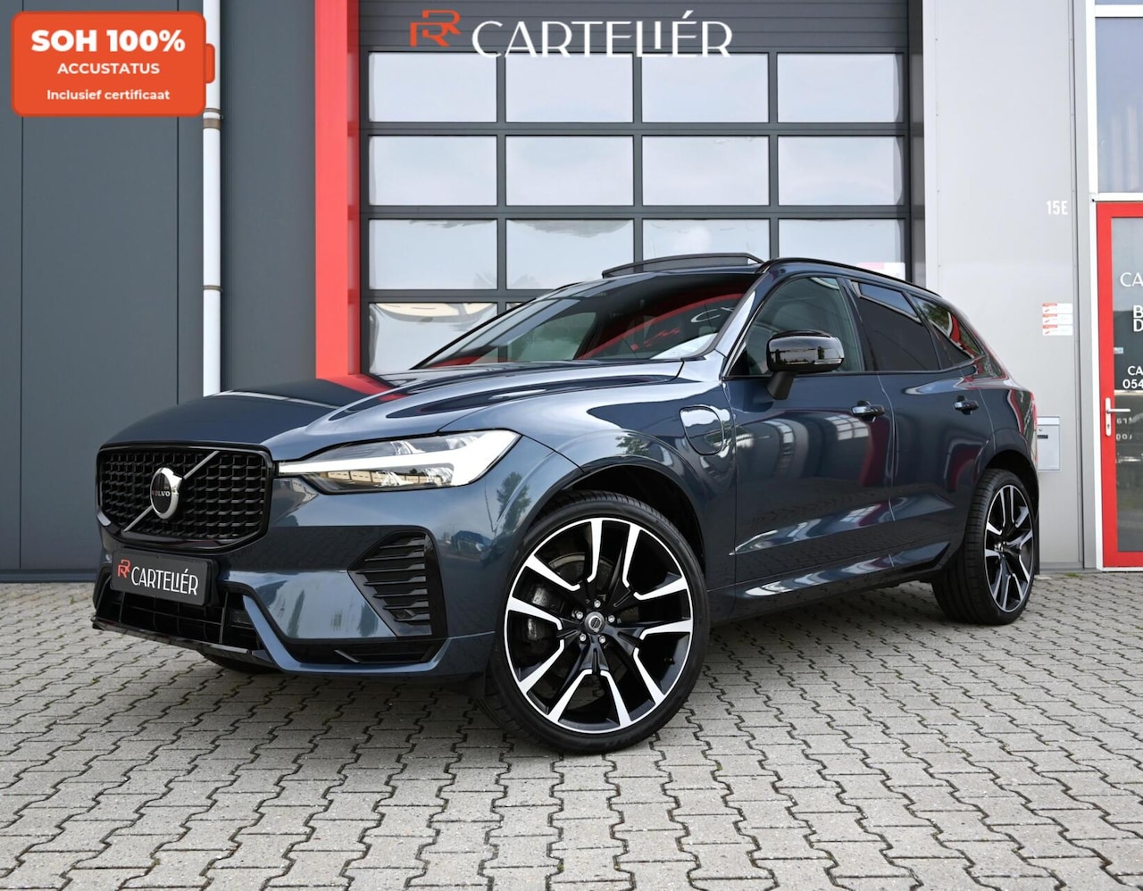 Volvo XC60 - 2.0 T6 AWD R-Design Long Range | Pano | Orrefors | Digitaal Dash | Leder | ACC | Memory | - AutoWereld.nl