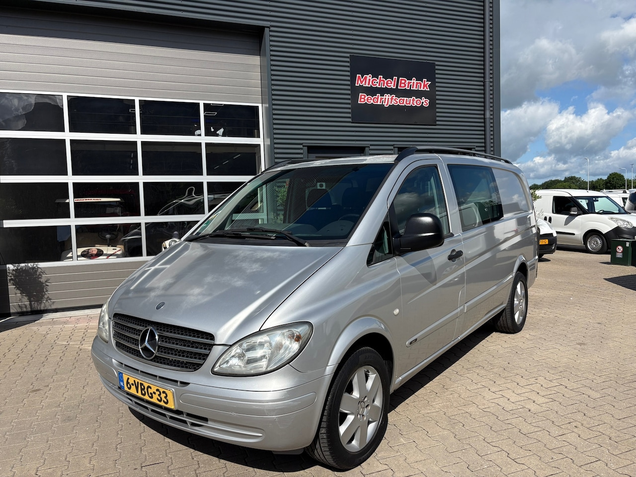 Mercedes-Benz Vito - 120 CDI V6 320 Lang Dubbele Cabine - AutoWereld.nl