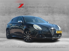 Alfa Romeo Giulietta - 2.0 JTDm Progression | LED | Cruise | Elek Ramen | Airco |