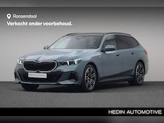 BMW 5-serie Touring - 550e xDrive | Trekhaak | Bowers&Wilkins | Panoramadak | Stoelventilatie | Comfort Access |