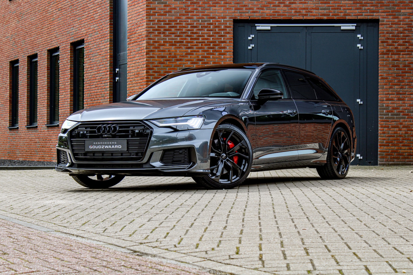Audi A6 Avant - 55 TFSI e quattro Competition | HUD | Pano | B&O | Top View Camera | ACC | Carbon - AutoWereld.nl