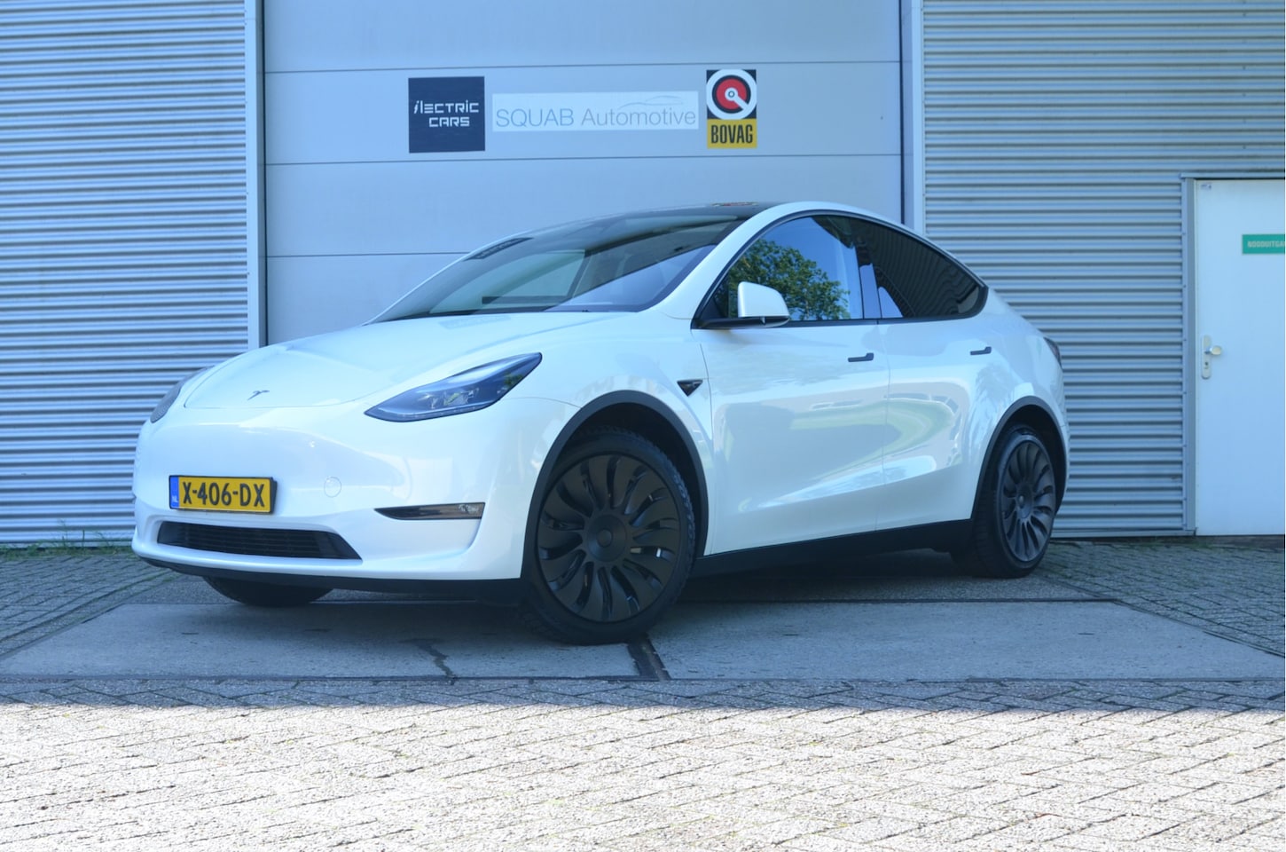 Tesla Model Y - Long Range AWD 75 kWh Trekhaak (1.600kg), AutoPilot3.0 - AutoWereld.nl