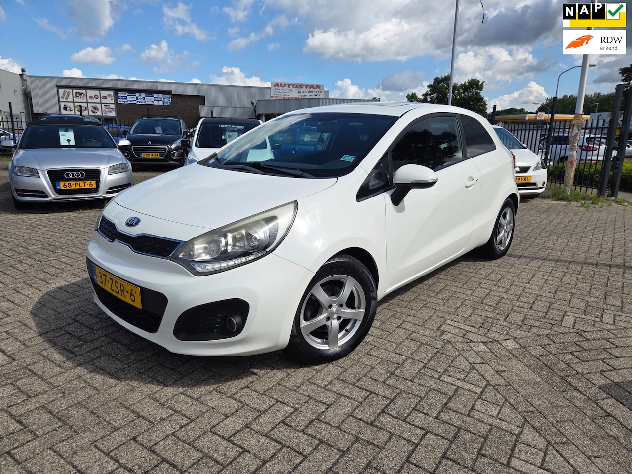 Kia Rio - 1.2 CVVT Super Pack/CRUISCONTROL/PARKSENSOR/PANO - AutoWereld.nl