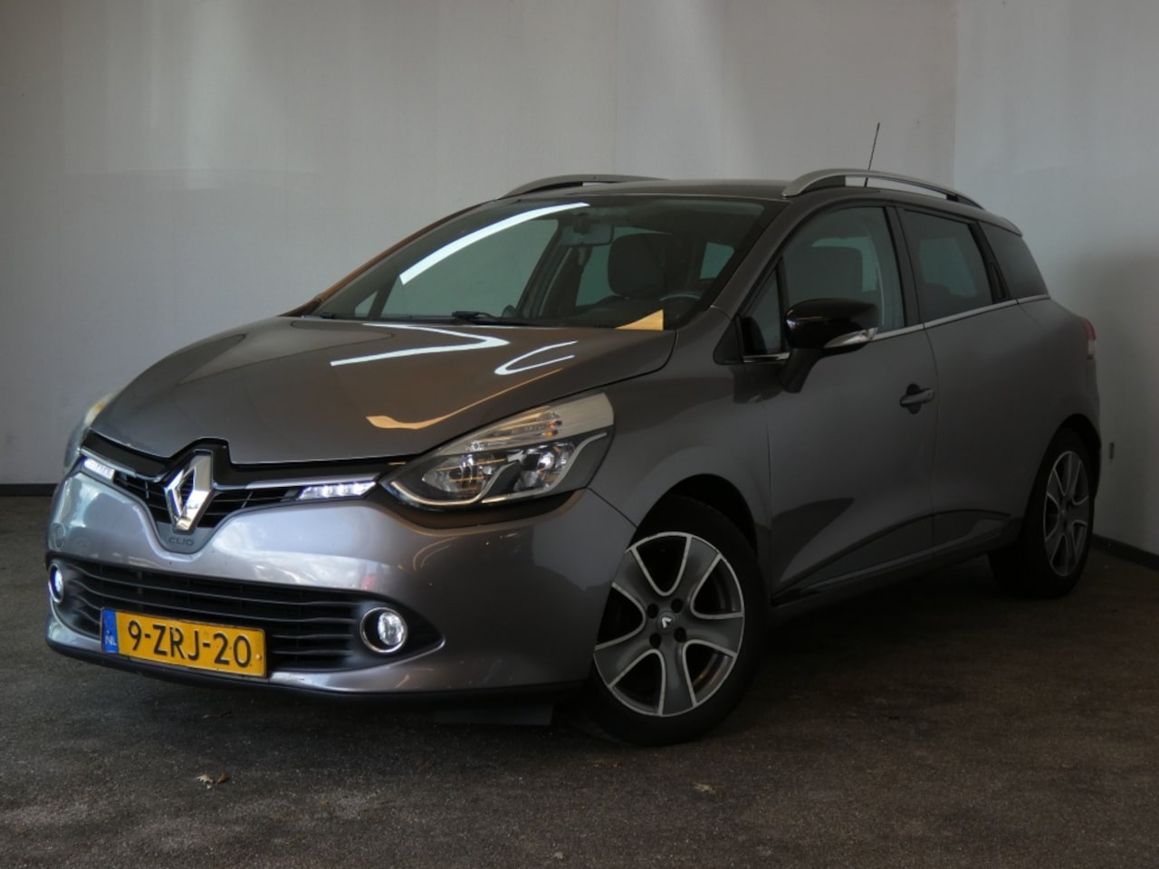 Renault Clio Estate - 0.9 TCe Night&Day - AutoWereld.nl
