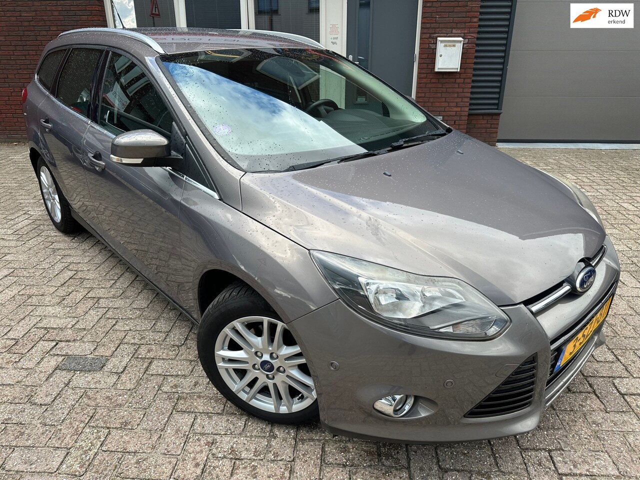 Ford Focus Wagon - 1.0 EcoBoost Edition Plus / Navi / PDC / Park Assist / Clima / Cruise / NAP - AutoWereld.nl