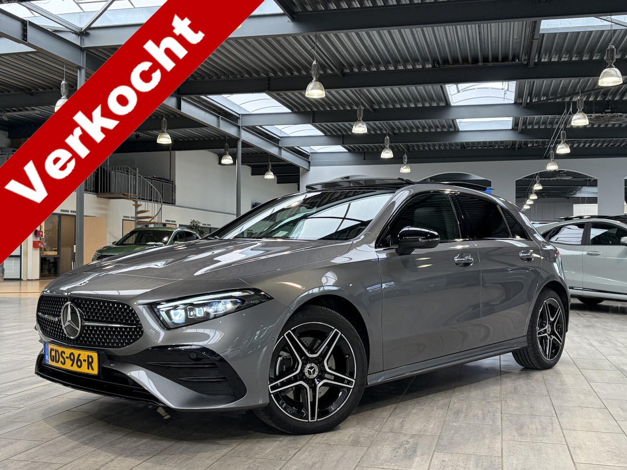 Mercedes-Benz A-klasse - 250 e Star Edition AMG Line | Pano | Camera | LED | Stoelverw. | Adapt. cruise | orig. nl - AutoWereld.nl