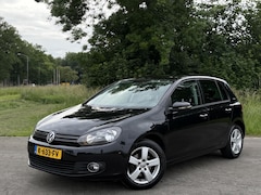 Volkswagen Golf - 1.2 TSI Highline BlueMotion Team ed. / Luxe