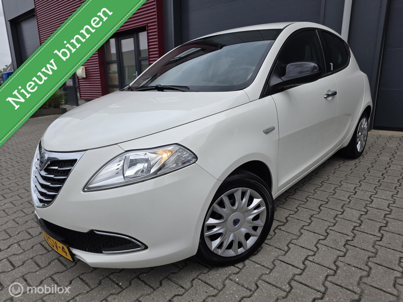 Lancia Y(psilon) - Ypsilon 0.9 TwinAir /Trekhaak /Nwe APK /Knappe auto - AutoWereld.nl