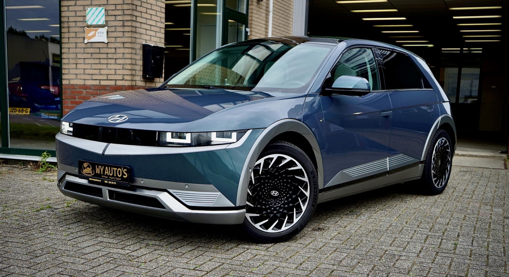 Hyundai IONIQ 5 - Lounge 77.4 kWh FULL OPTIONS|SOH 98%|Panoramadak|Warmtepomp|GARANTIE - AutoWereld.nl